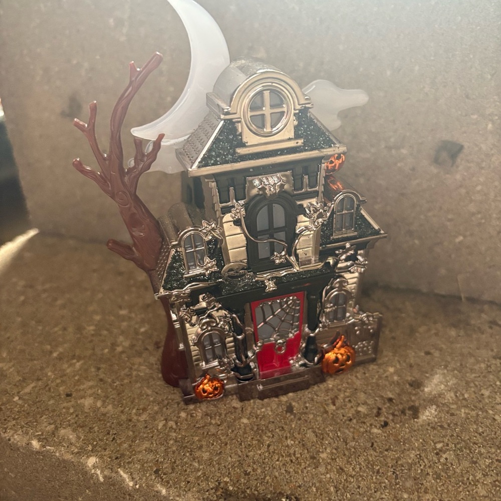 Bath & Body Works Silver and Black Haunted House Candle Holder